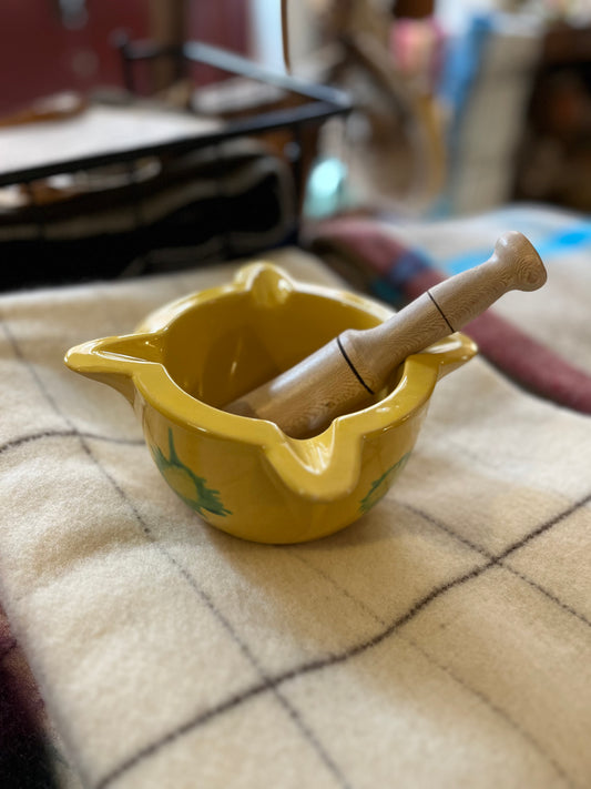 Mortero de Loza con Mano de Mortero de Madera